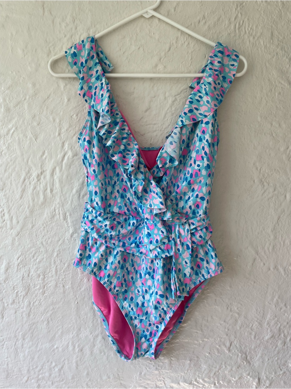 Lilly Pulitzer Delphie One-Piece Swimsuit Blue Ibiza Hottie Dottie; 10